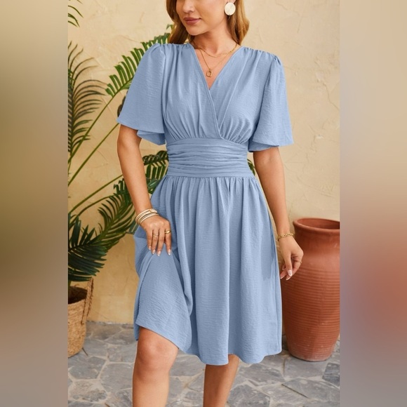Summer Getaway Short Sleeve Ruched Midi Dress - Picture 2 of 3